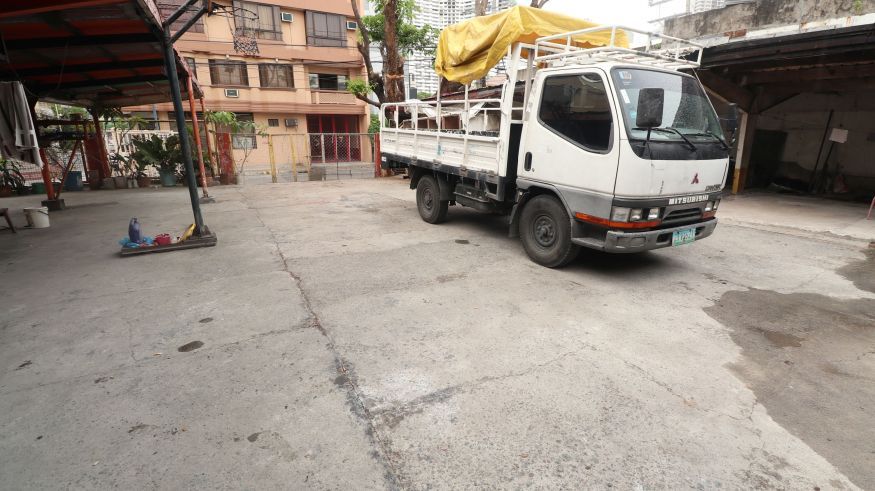 "Commercial Lot for Lease in Makati City, Philippines CL0001"03