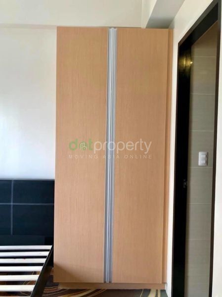 81 Newport 1-Bedroom Condo for Rent.04