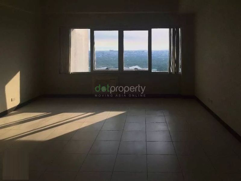 Fairways Tower Condo for Rent..04