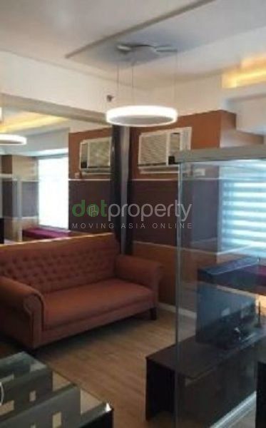 Two Serendra Studio Condo for Rent.04
