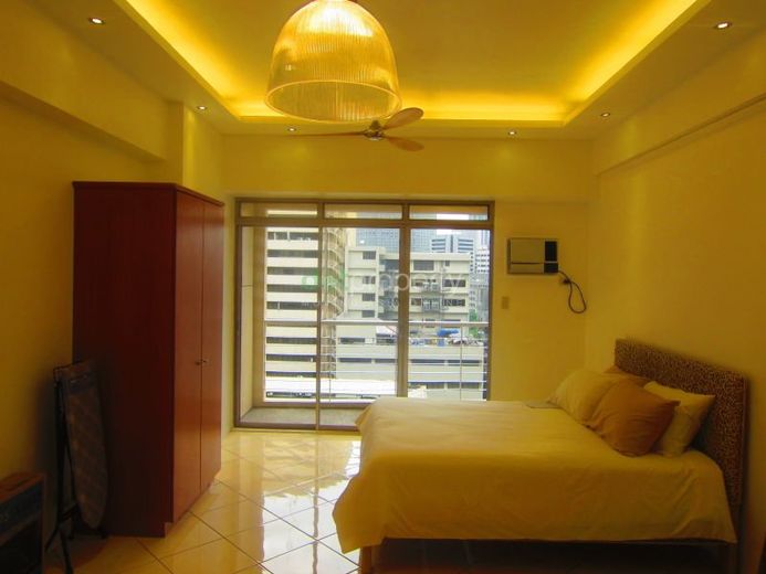 Paseo Parkview Studio Condo for Rent.01