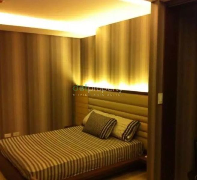 Condominium for RENT in The Fort Residences.04