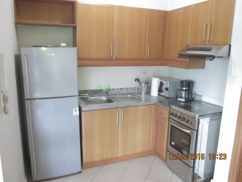 Fifth Avenue Place 1-Bedroom Condo for Rent.03