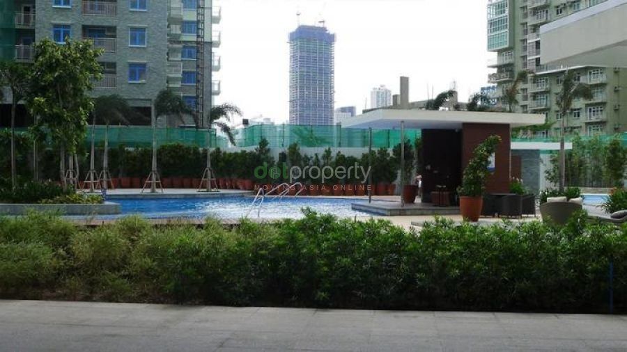 Two Serendra Studio Condo for Rent.03