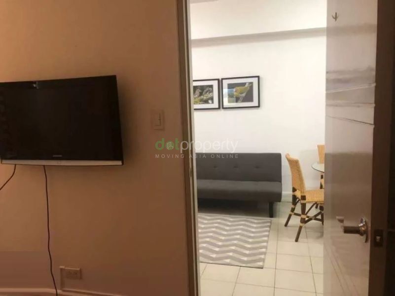 "Condominium For Rent in Forbeswood Parklane, Taguig City."04
