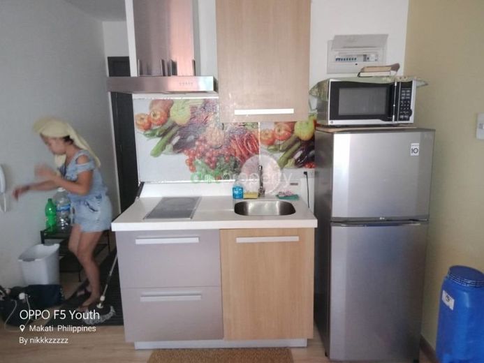 "Condominium For Rent in Knightsbridge Residences, Makati City."01