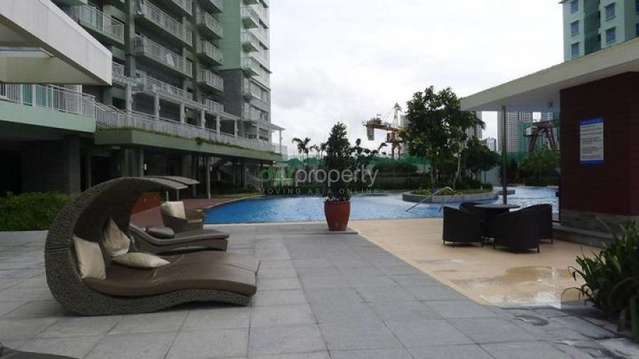 Two Serendra Studio Condo for Rent.03