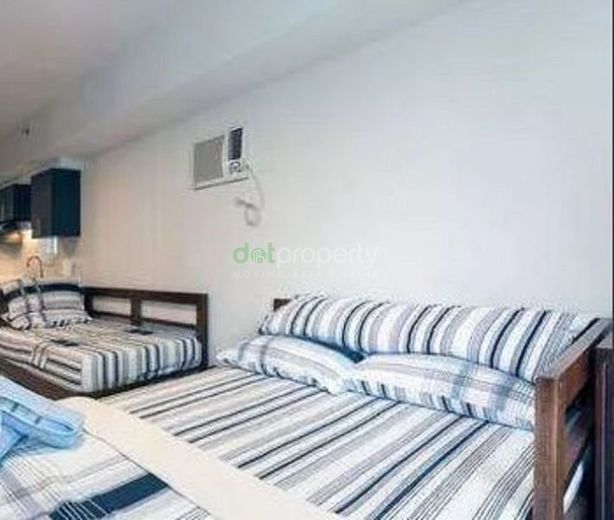 "Senta, Studio-type Condo for Rent."01