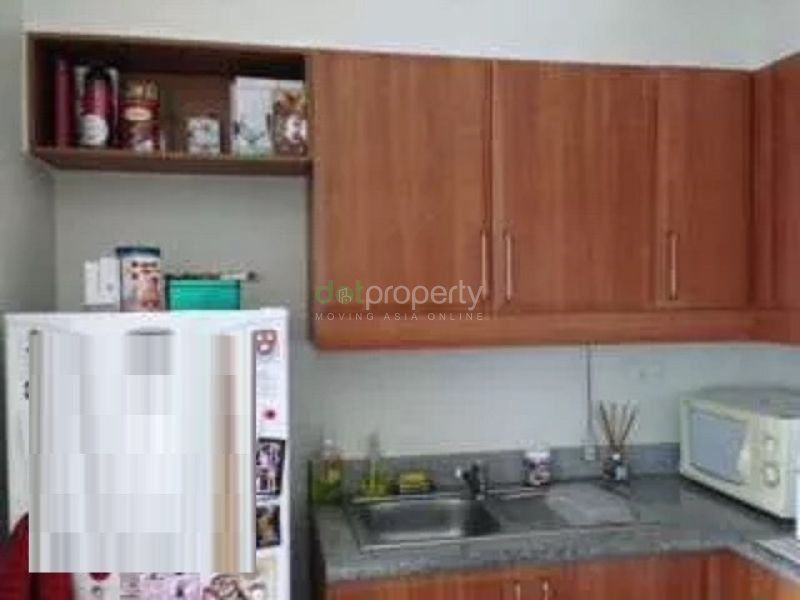 Fifth Avenue Place 1-Bedroom Condo for Rent.03