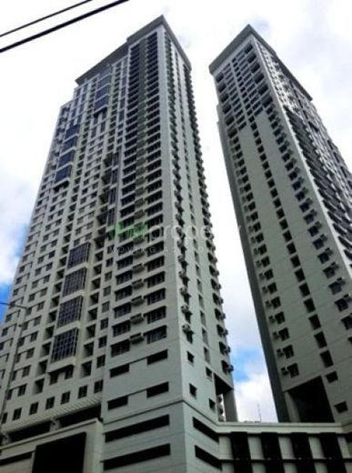 Condominium for RENT in The Columns Legazpi Village.01
