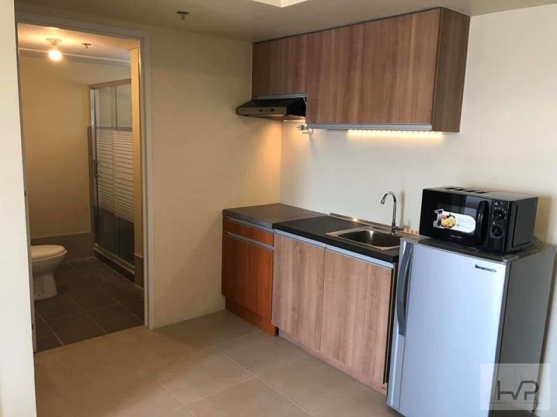 "For Rent: Avida 34th - 1 Bedroom, furnished with parking and balcony,"03
