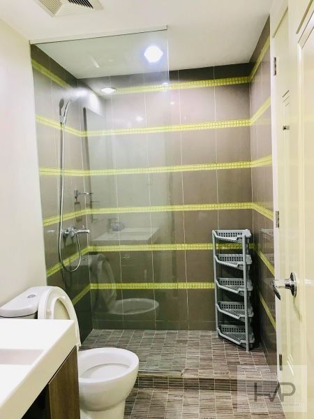 "For Rent: Edades Tower - 1 bedroom, furnished, 62sqm with parking, Roc"03