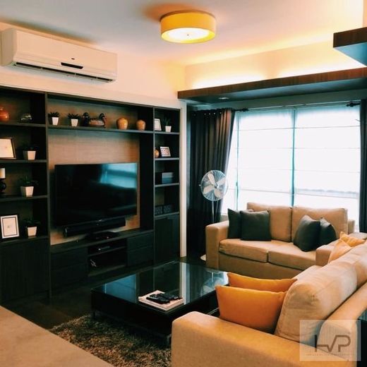 "FOR RENT: Edades Tower and Garden Villas, furnished with parking, 170"01