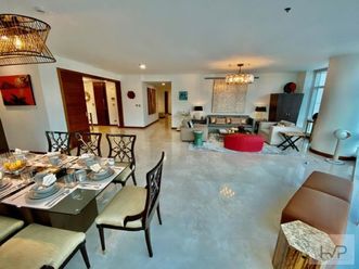 "For Rent: Two Roxas Triangle - 3BR w/ 3 parkings, 304sqm, Makati Avenu"02
