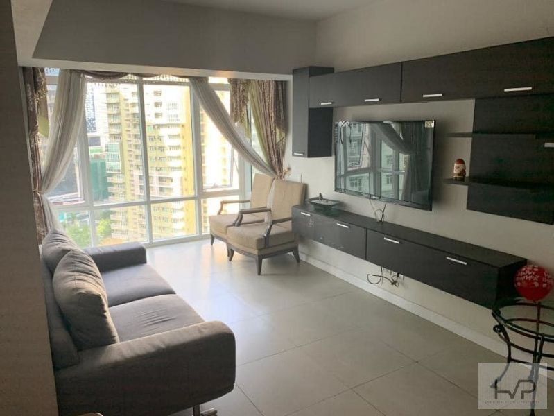"For Rent: Two Serendra ( Red Oak) - 3 Bedroom with parking, Furnished,"04