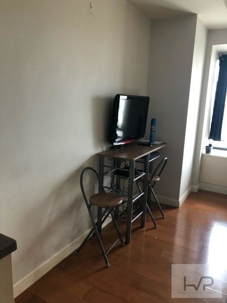 "One Rockwell- Studio, furnished with parking, 27 sqm, Rockwell Center,"04