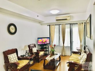 "One Rockwell-East - 1BR, 52sqm, Fully furnished w/ Parking, Rockwell C"02