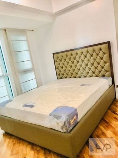 "For Rent: The Manansala -1 BR with Den, fully furnished with Parking,"01