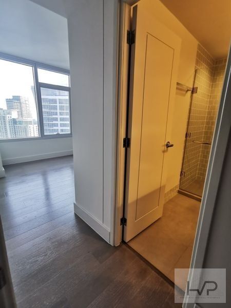 "Sakura- 3 BR, Unfurnished with 2 parking slot, 194 sqm, Rockwell Cente"04