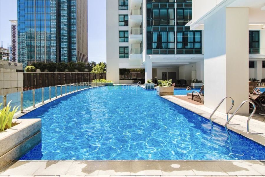 For Rent Semi Furnished 1 Bedroom One Uptown Residence BGC.04