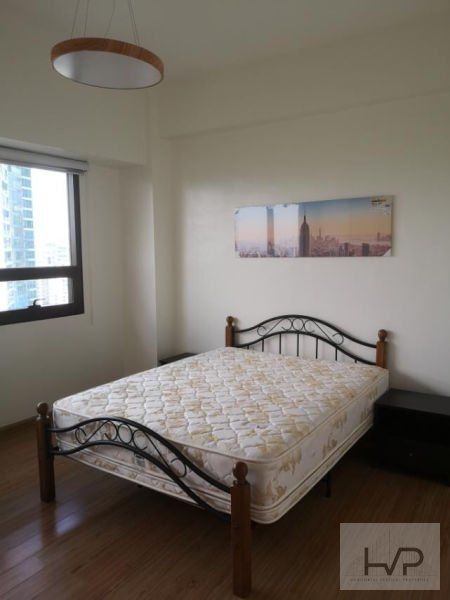 "For Rent: Icon Residences - 1 Bedroom, furnished with parking and balc"04
