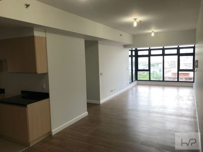 "For Rent: Portico Sandstone - 2 Bedroom w/ parking, 80sqm, Unfurnished"01