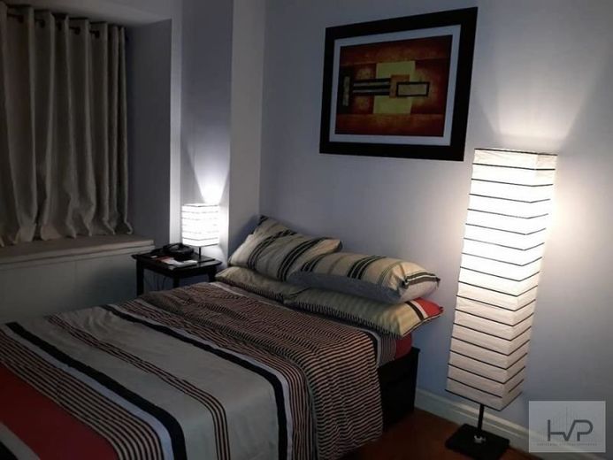 "One Rockwell - 1BR, 27 sqm, fully furnished with One parking."01