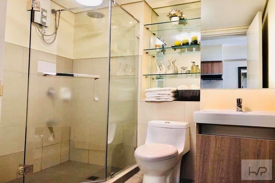 "For Rent: Kroma Tower- 1 BR, fully furnished with Parking, 59sqm, Lega"04