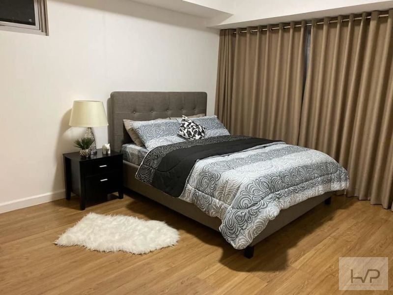 "For Rent: Verve Residences Tower 1 - 2 bedroom, furnished with parking"03