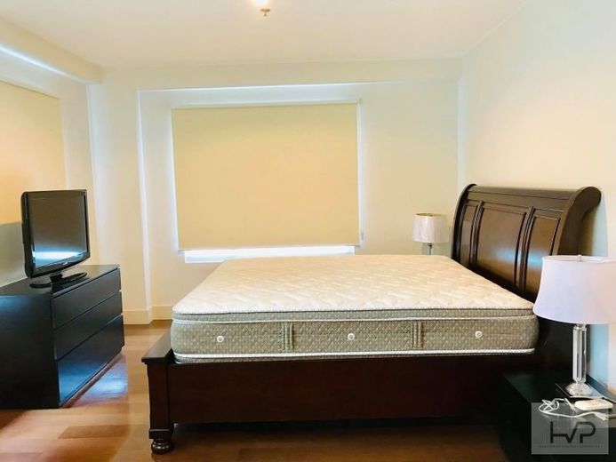 "For Rent: Edades Garden Villas- 2 Bedrooms , furnished with parking, 1"01