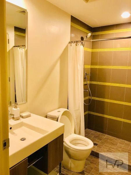 "For Rent: Edades- 1BR, Fully furnished with 1 Parking, 67 sqm, Rockwel"04