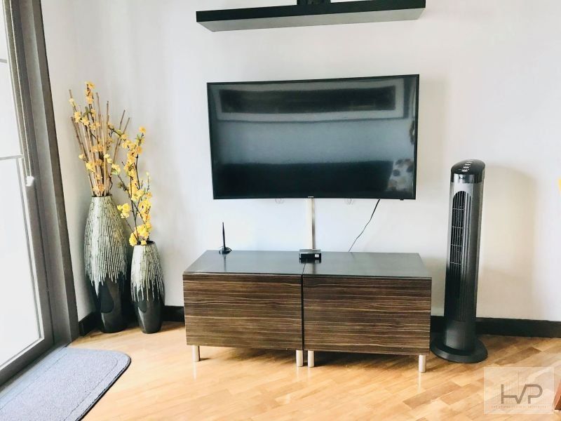 "For Rent: Joya South - 2 BR, furnished with parking, 100sqm, Rockwell"03