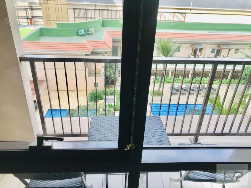 "For Rent: Joya South - 2 BR, furnished with parking, 100sqm, Rockwell"04