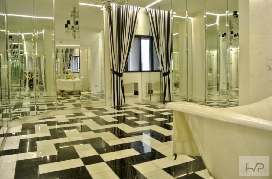"For Rent: The Twin Towers - 2 bedrooms, furnished with parking, 271sqm"03