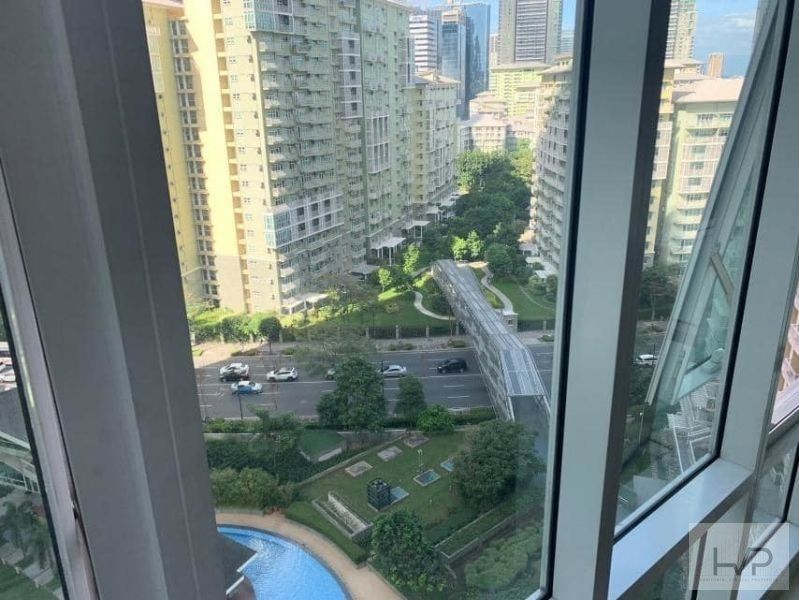 "For Rent: Two Serendra ( Red Oak) - 3 Bedroom with parking, Furnished,"04