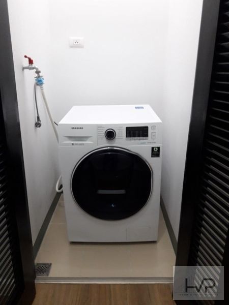 "One Maridien - Studio unit, Furnished, 38sqm, BGC Taguig."04