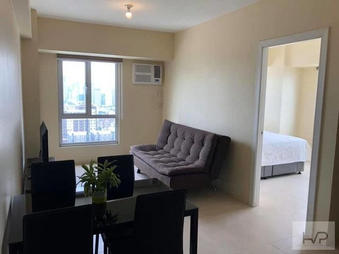 "For Rent: Avida 34th - 1 Bedroom, furnished with parking and balcony,"01