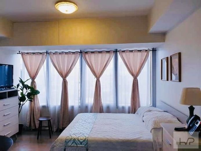 "For Rent: Lincoln, The Proscenium at Rockwell, - Studio, furnished wit"01