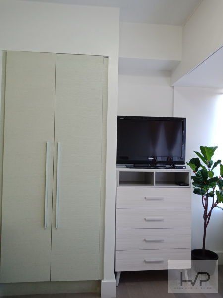 "Lincoln Tower - Studio, 32sqm, Fully furnished w/ Parking, Rockwell Ce"04