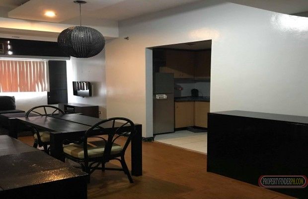 Fully Furnished Newly Renovated High Rise End Unit Condo for Long Term04