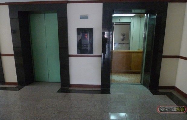 FIRST METRO STRATA CONDOMINIUM03