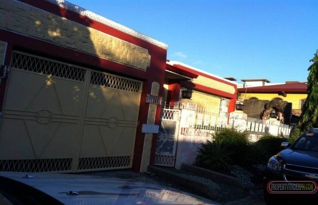 "House for rent in Multinational Village,ParanaqueNear Airport/Duty Fr"03