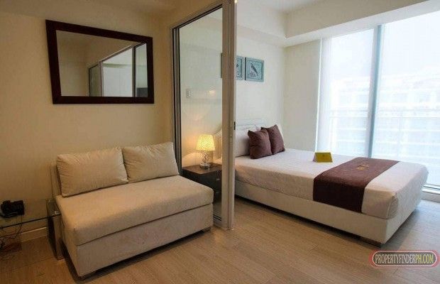 Condo for Long/short term Lease: Fully furnished 1BR with balcony near03
