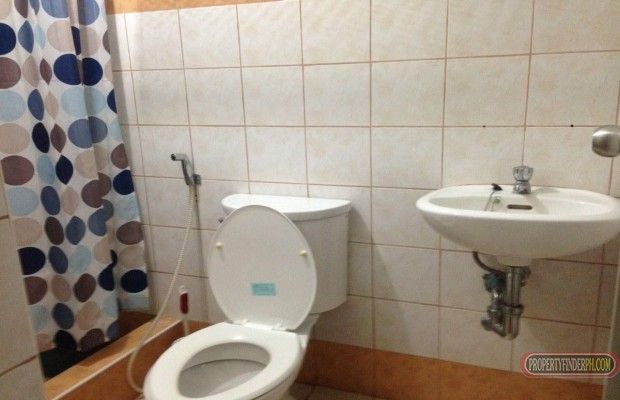 CONDO UNIT FOR RENT (5 MINUTES WALK TO DLSU-TAFT)03