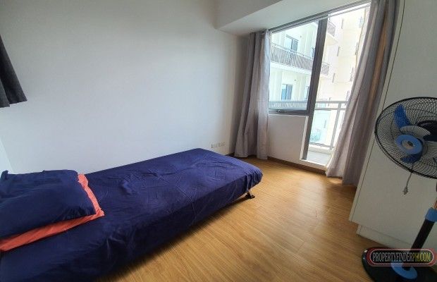 2BR unit in Acqua Private Residences with River View03