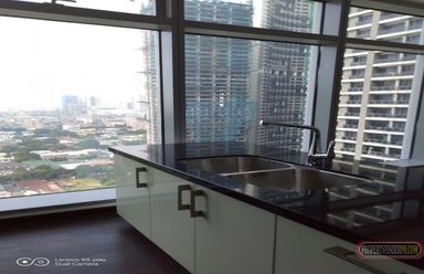 Semi-Furnished with 1 Bedroom and Balcony02