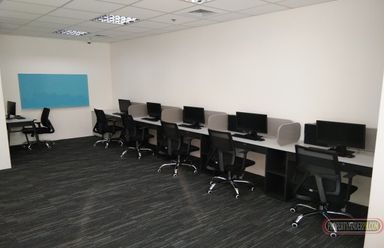 Looking for a new private serviced office?02