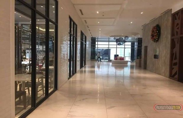 Fully Furnished Studio Unit at Eton Tower Makati03