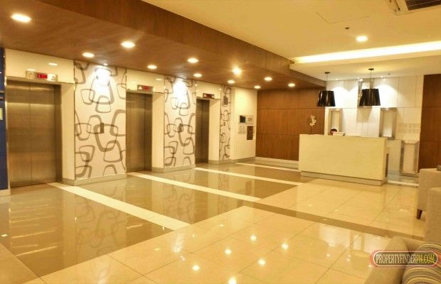 Condo Unit For Rent at Studio 7 (U-2106)04