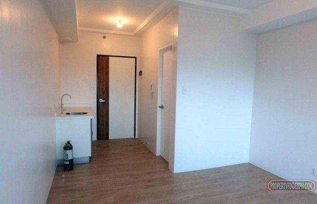 Condo Unit For Rent at Studio 7 (U-3014)03